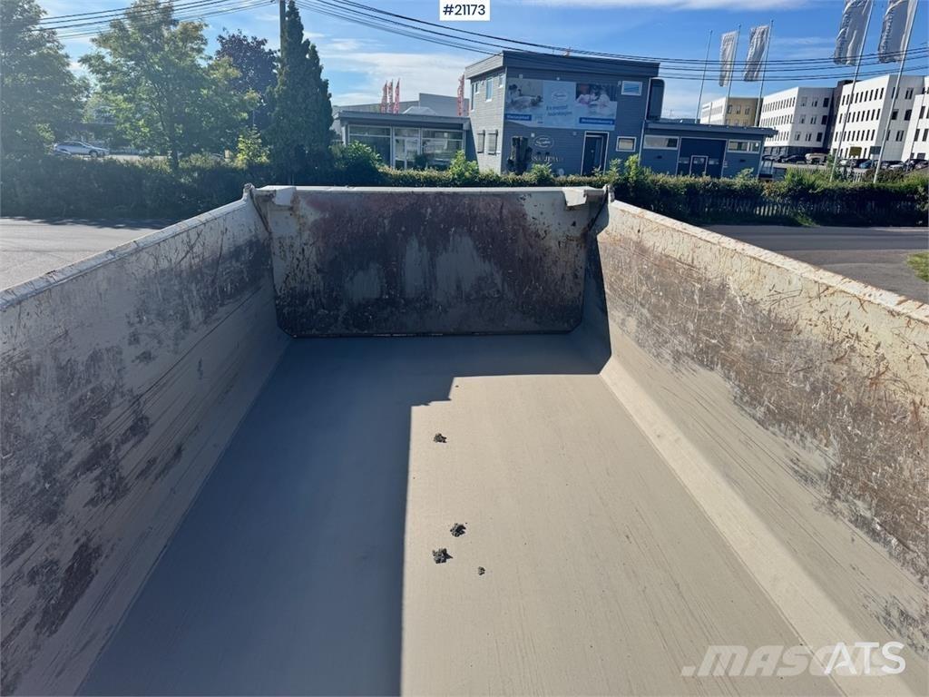 Maur Trailer. Reboques basculantes