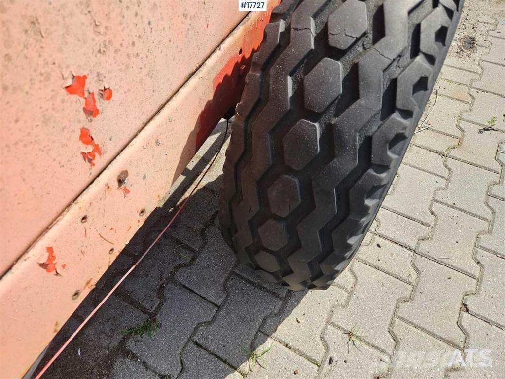 Agromet Z 224 Enfardadeira de fardos quadrados