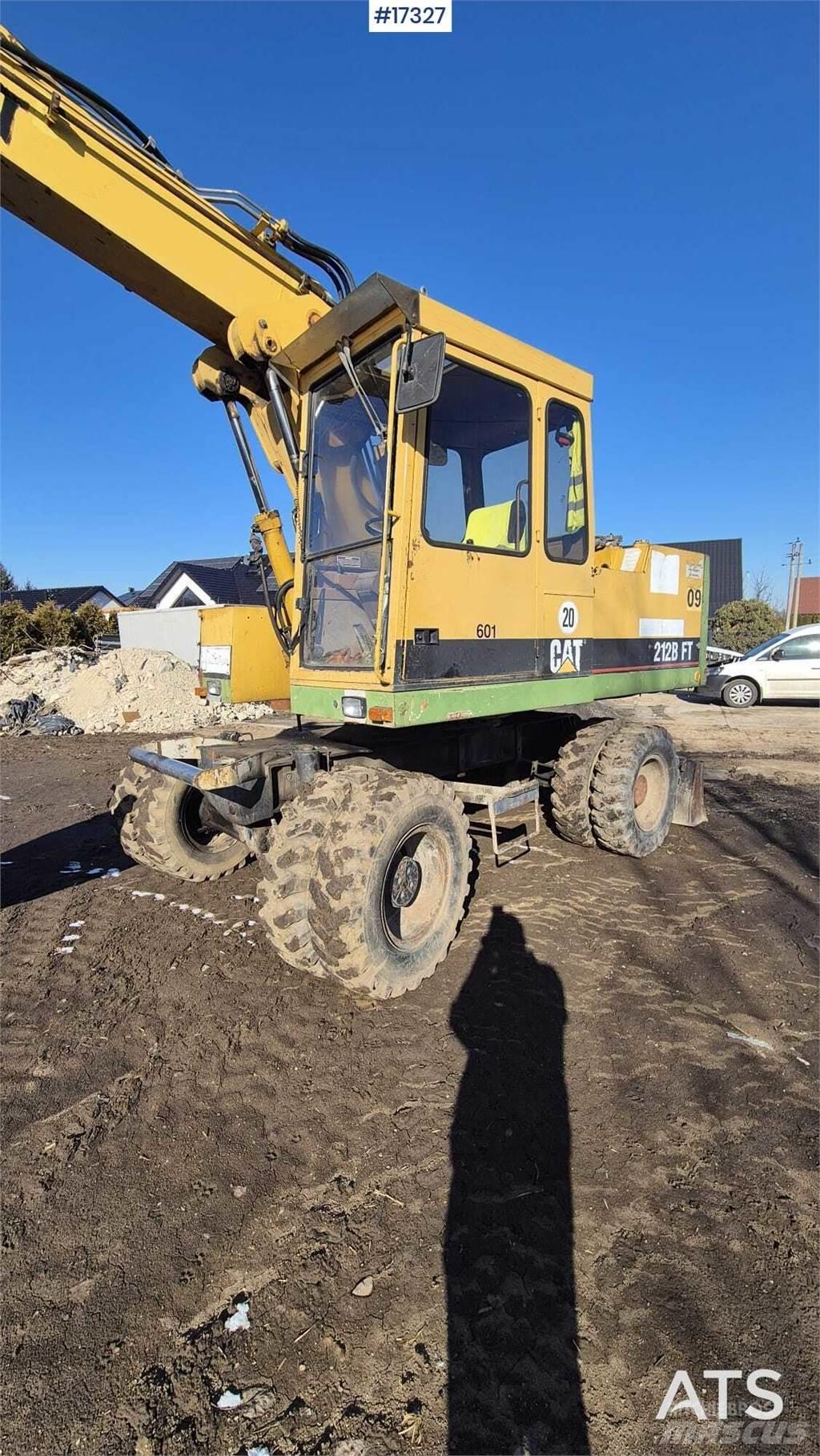 CAT 212BFT Escavadoras de rodas
