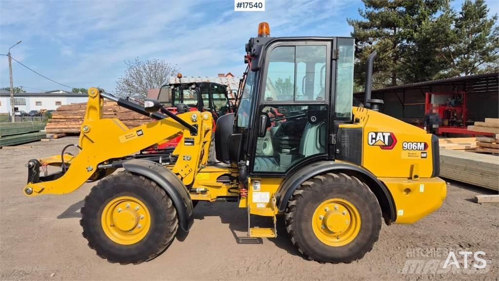 CAT 906M Pás carregadoras de rodas