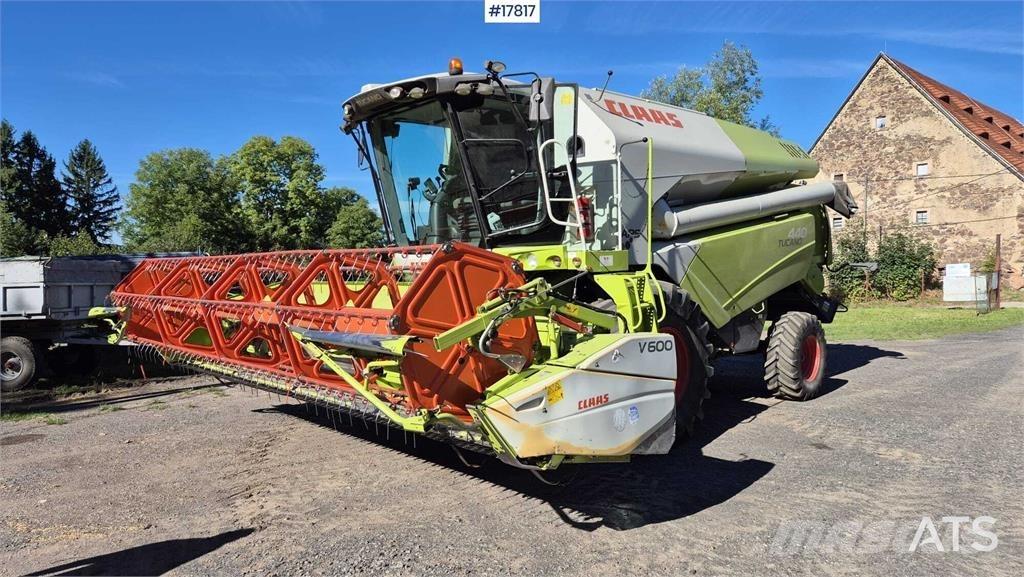 CLAAS Tucano 440 Ceifeiras debulhadoras