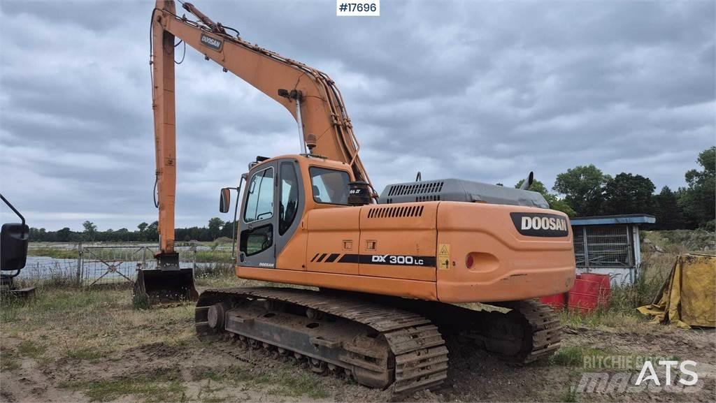 Doosan DX 300 LC Escavadoras de rastos
