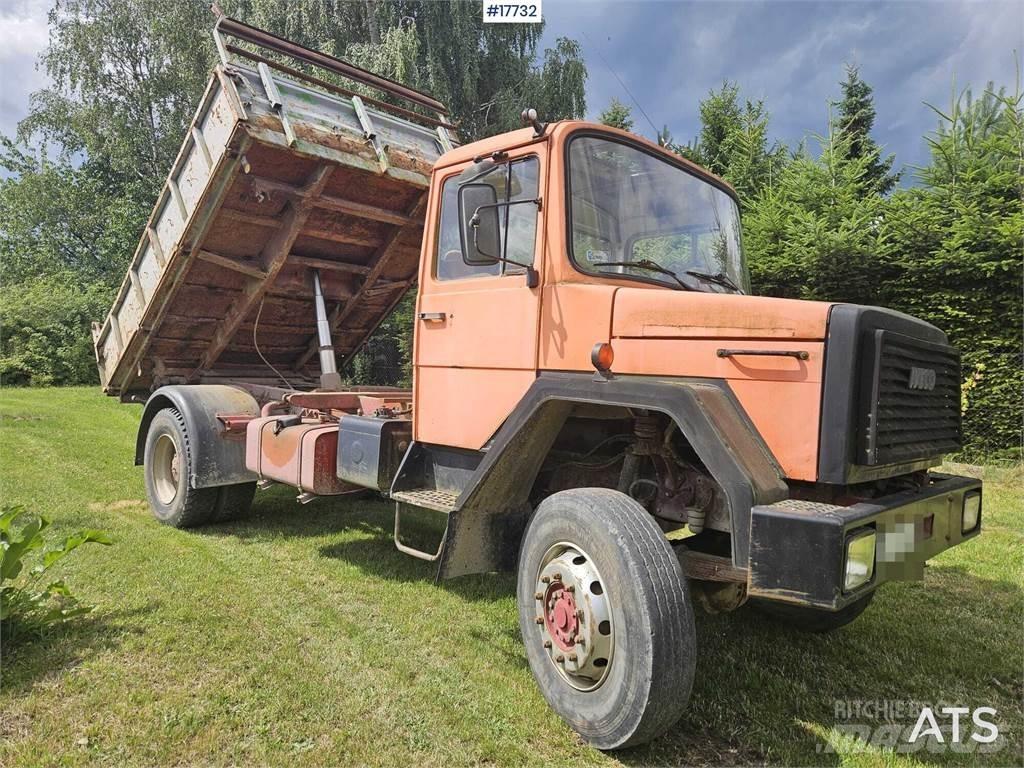 Iveco  Camiões basculantes