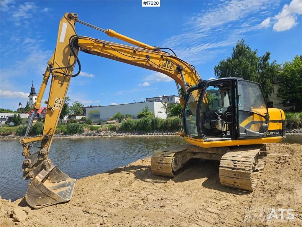 JCB JS 130 Escavadoras de rastos