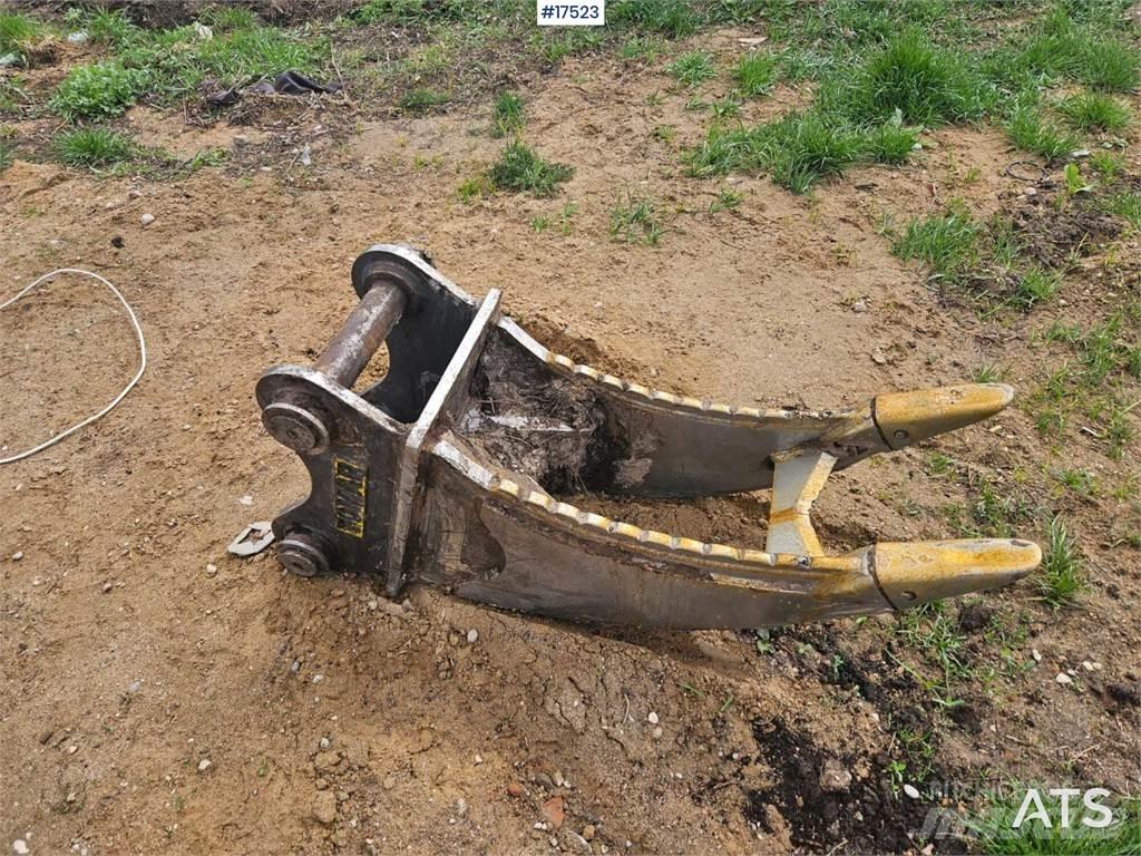 JCB JS 131 LC Escavadoras de rastos