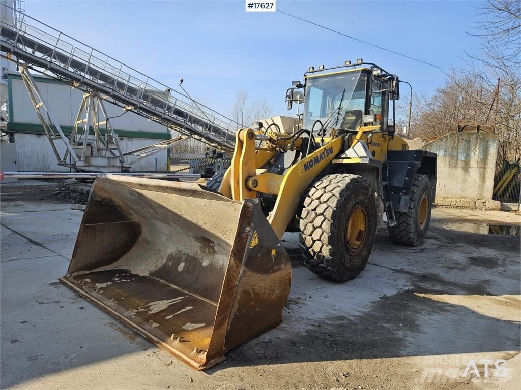 Komatsu WA 320-5 Pás carregadoras de rodas
