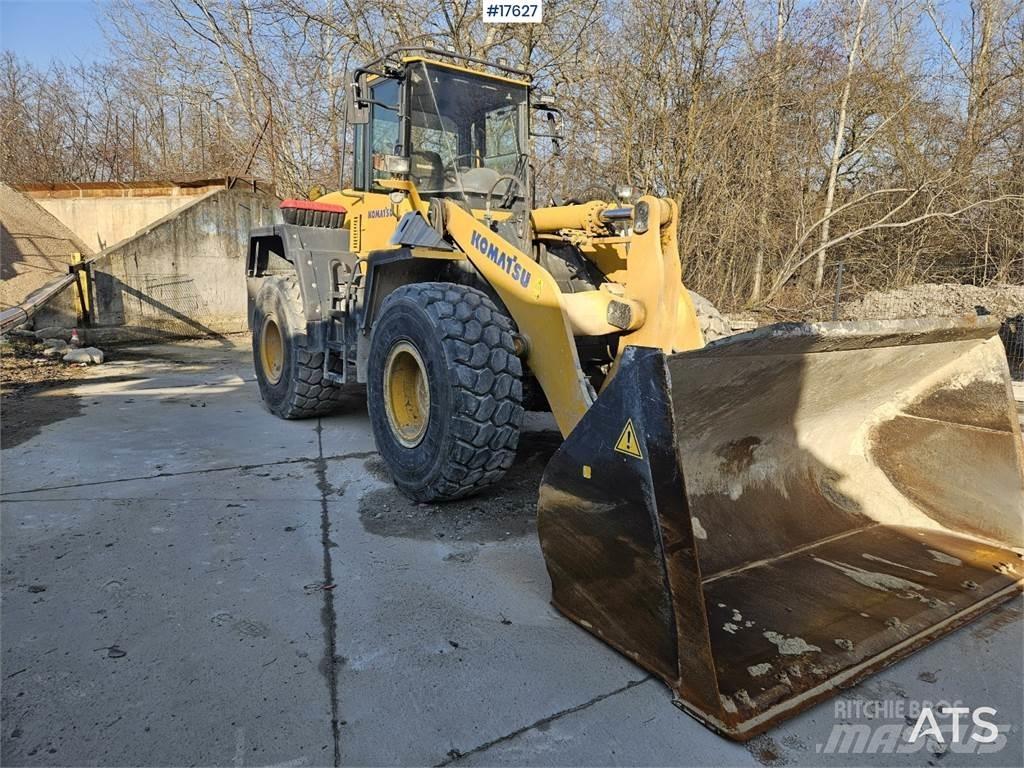 Komatsu WA 320-5 Pás carregadoras de rodas