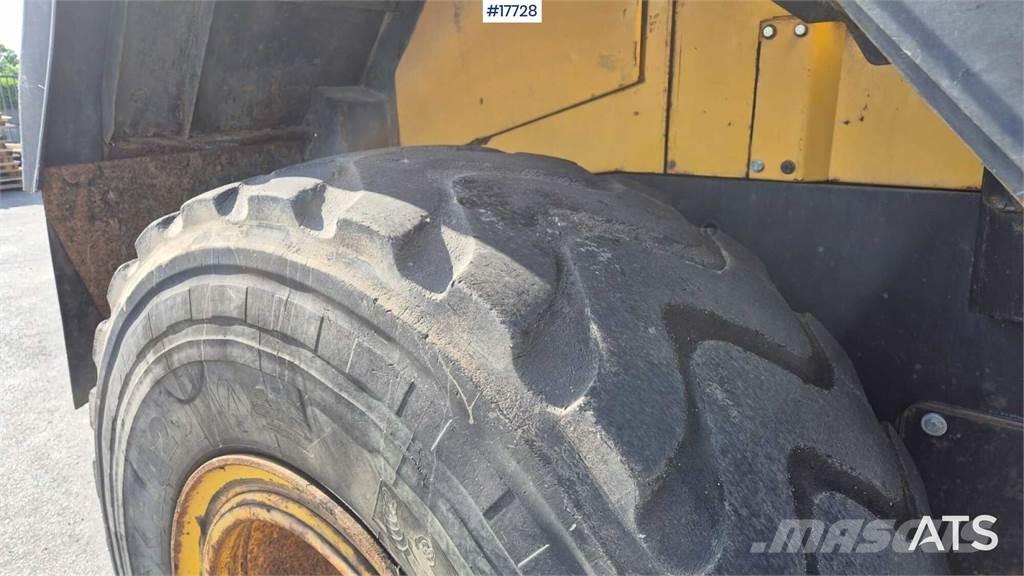 Komatsu WA380-5H Pás carregadoras de rodas