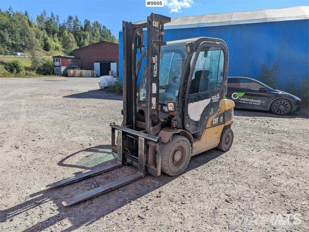 CAT DP30N Empilhadores Diesel
