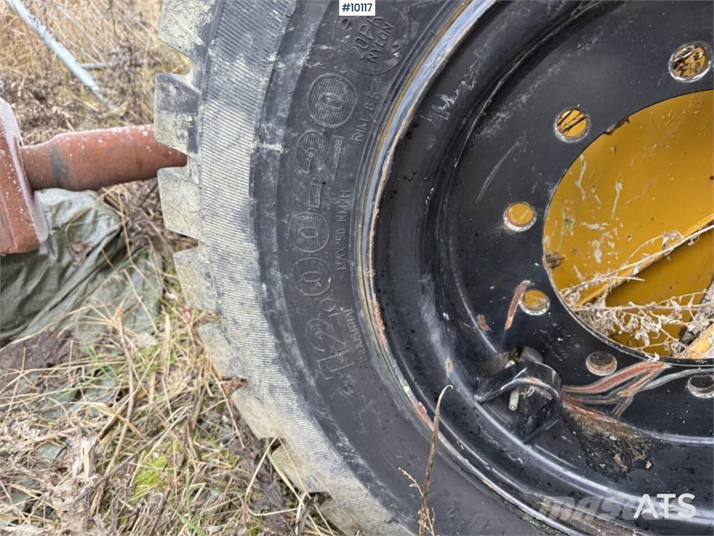  Däck med fälg Olika Outros componentes