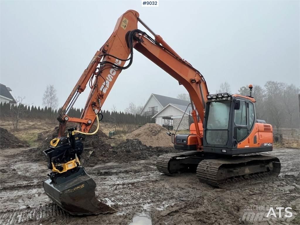 Doosan DX140LC Escavadoras de rastos