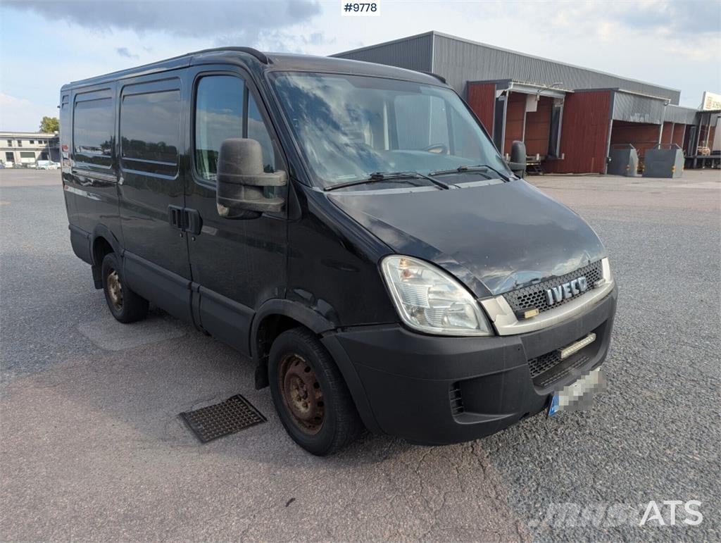 Iveco Daily Camiões de caixa fechada