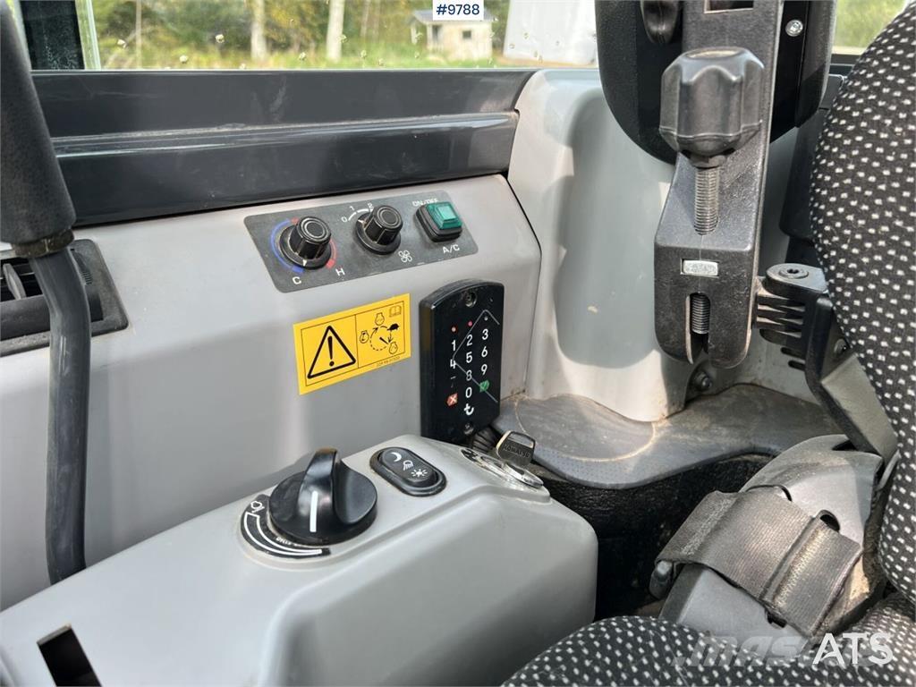 Komatsu PC55MR-5E0 Mini Escavadoras <7t