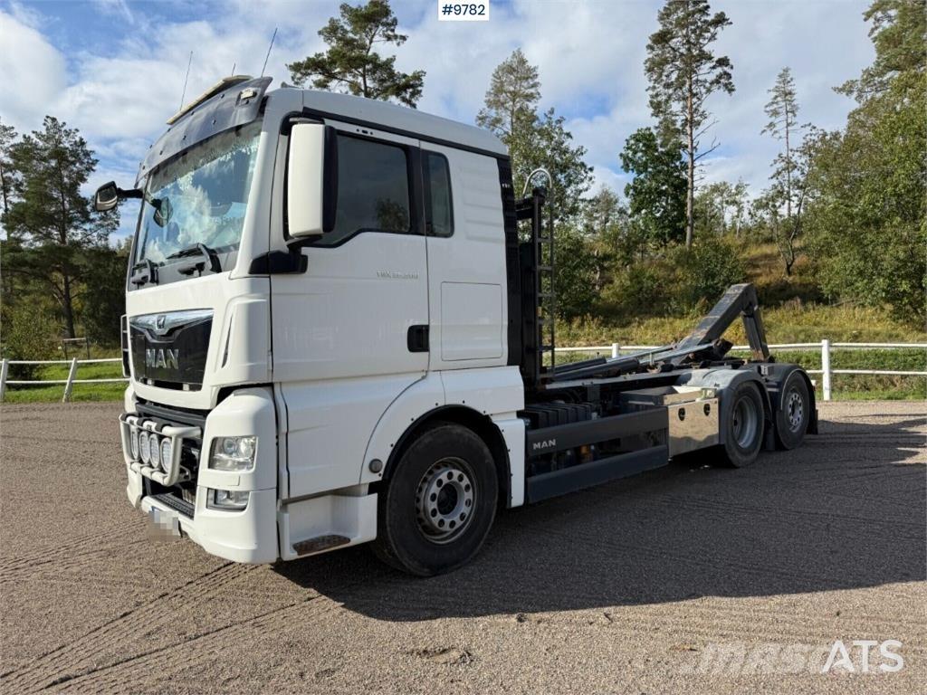 MAN TGX 26.500 6X2 Camiões Ampliroll