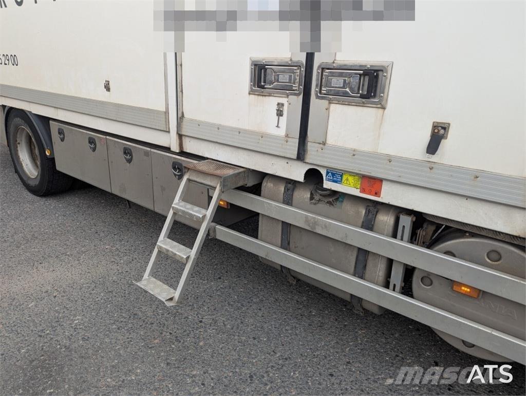 Scania P280 Camiões de caixa fechada