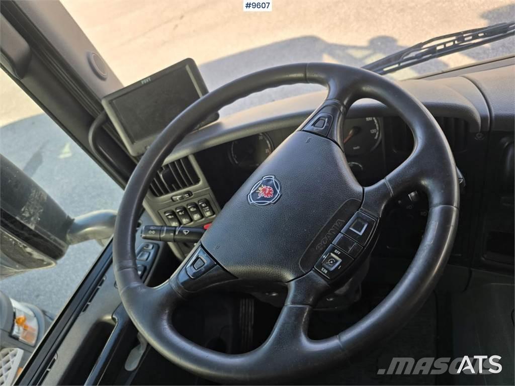 Scania P320 Skåpbil Camiões de caixa fechada