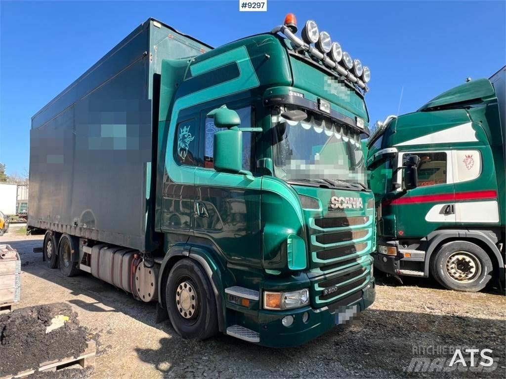 Scania R500LB6X2*4HNB Camiões de caixa fechada