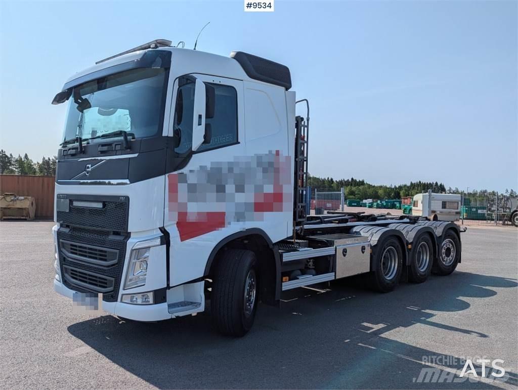 Volvo FH 84TR Camiões Ampliroll