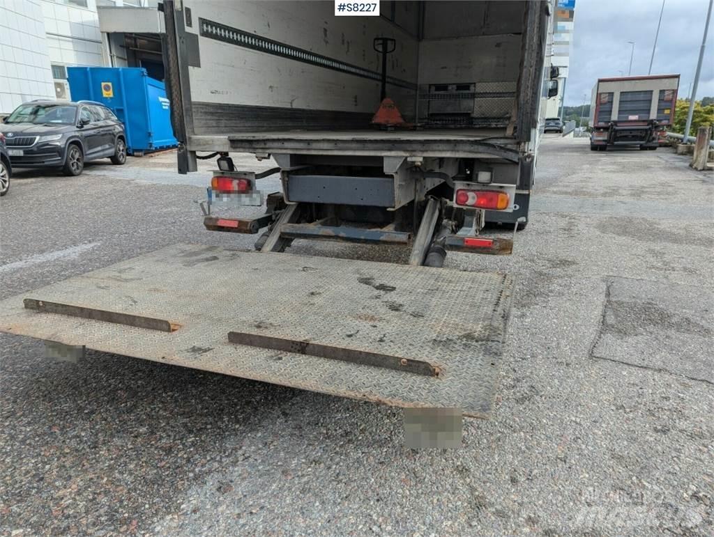 Volvo FL Camiões de caixa fechada