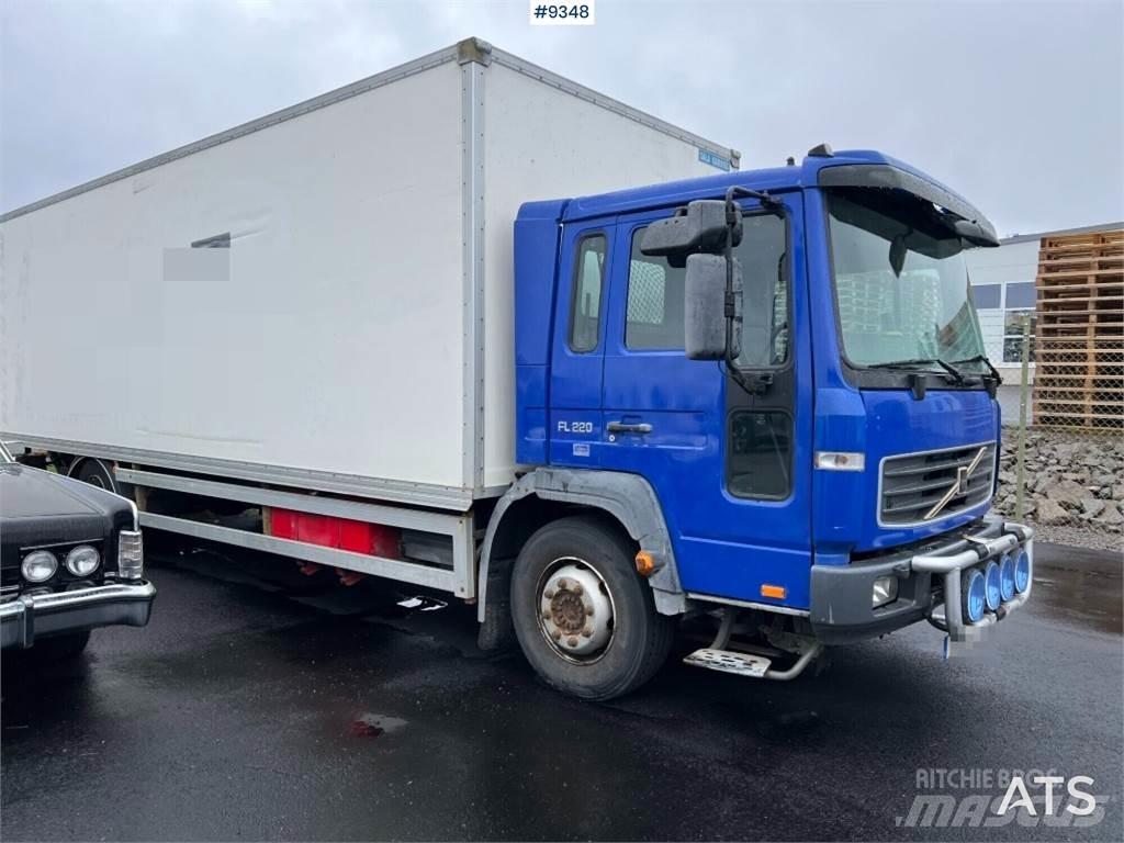 Volvo FL6 4X2 Camiões de caixa fechada