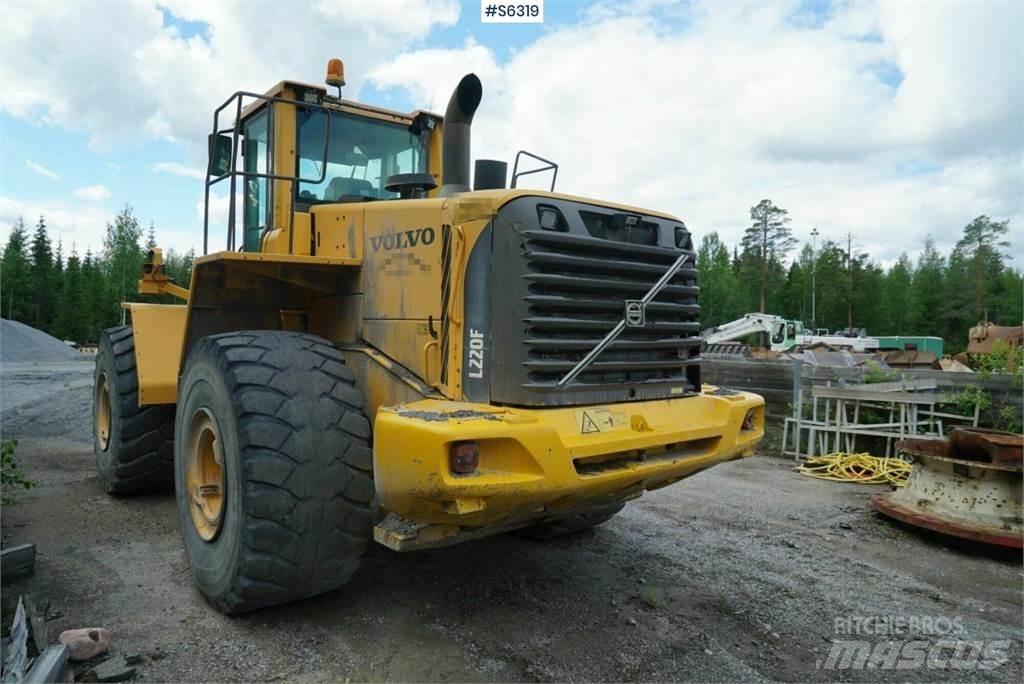 Volvo L220F Pás carregadoras de rodas