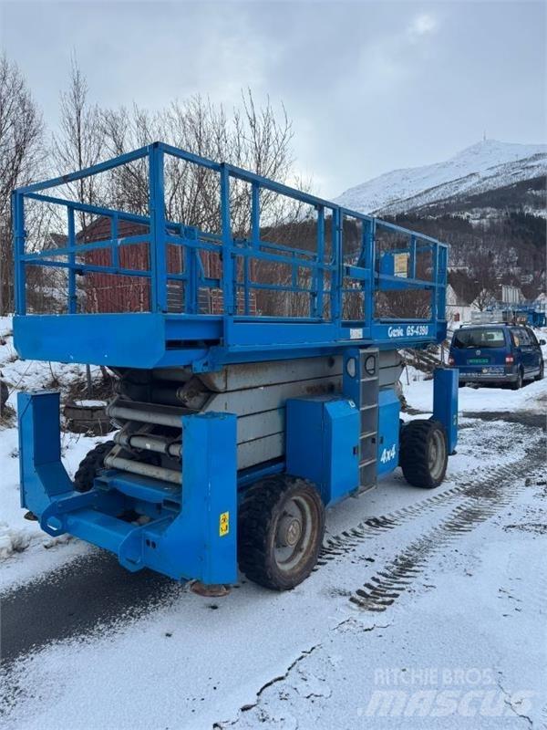 Genie 4390 Elevadores de tesoura