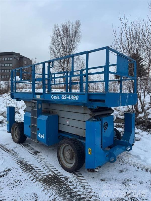 Genie 4390 Elevadores de tesoura