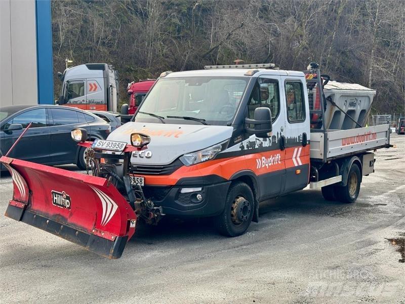 Iveco Daily Camiões grua