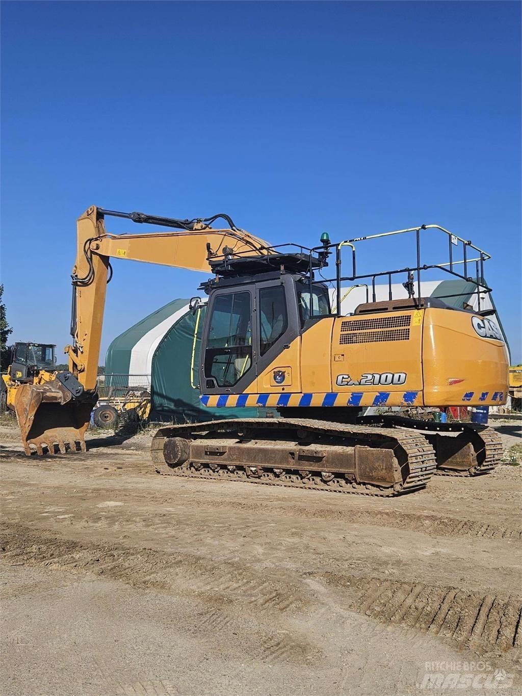 CASE LC210-D Escavadoras de rastos