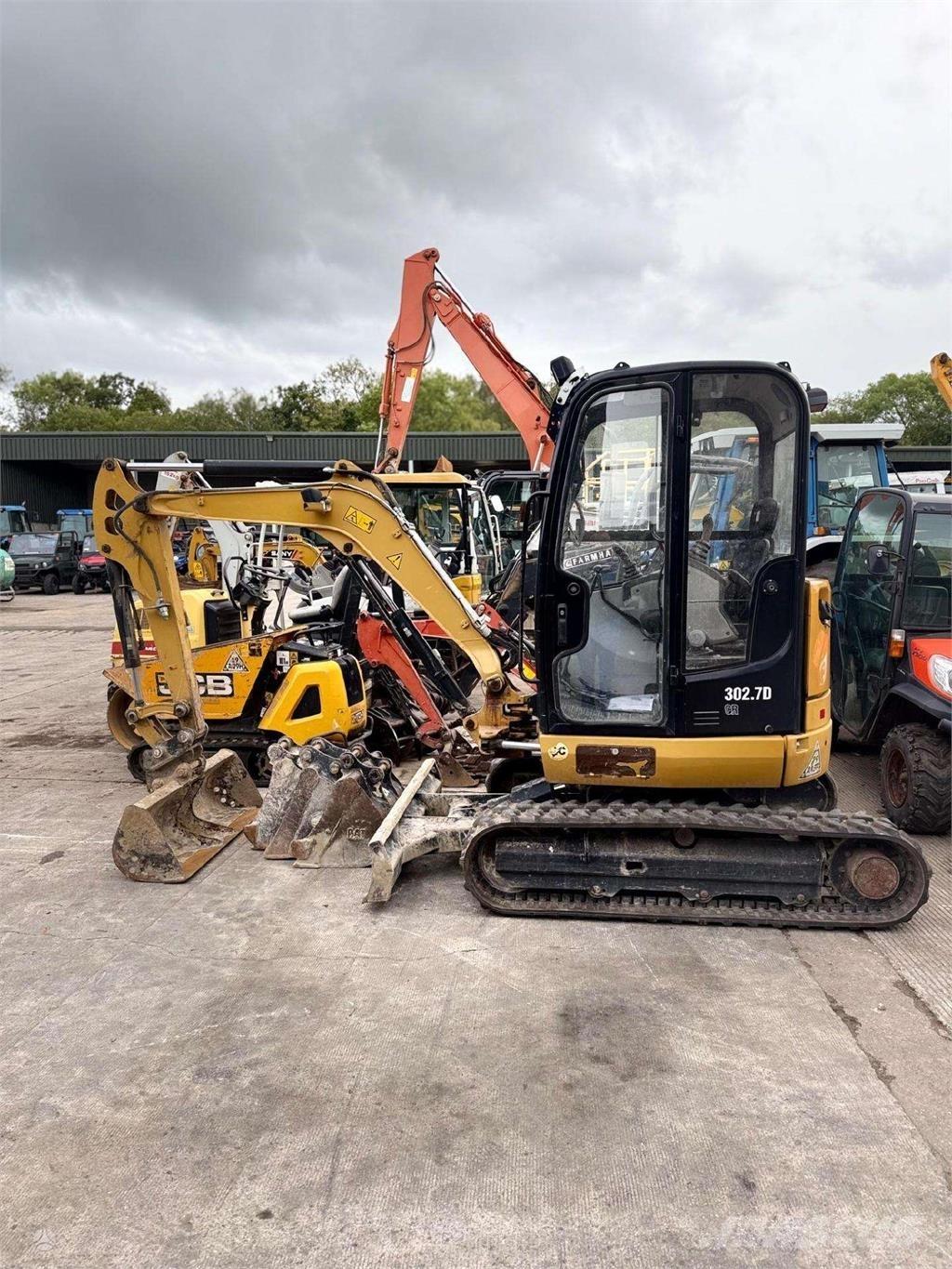 CAT 302.7 DCR Mini Escavadoras <7t