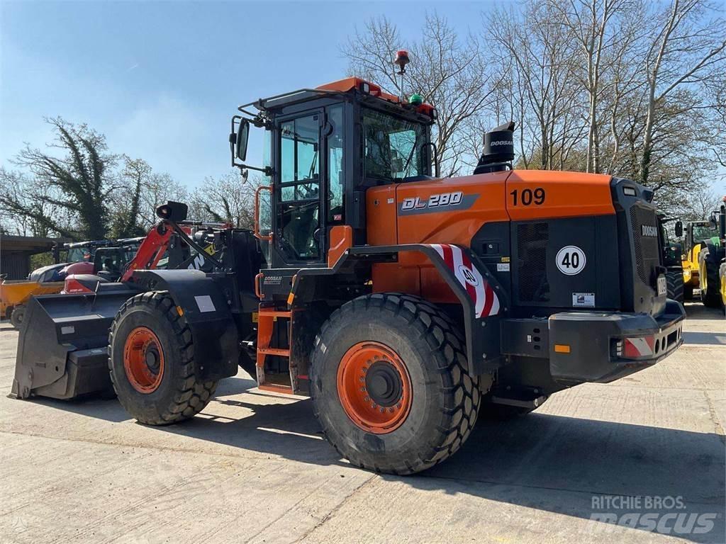 Doosan DL280 Pás carregadoras de rodas