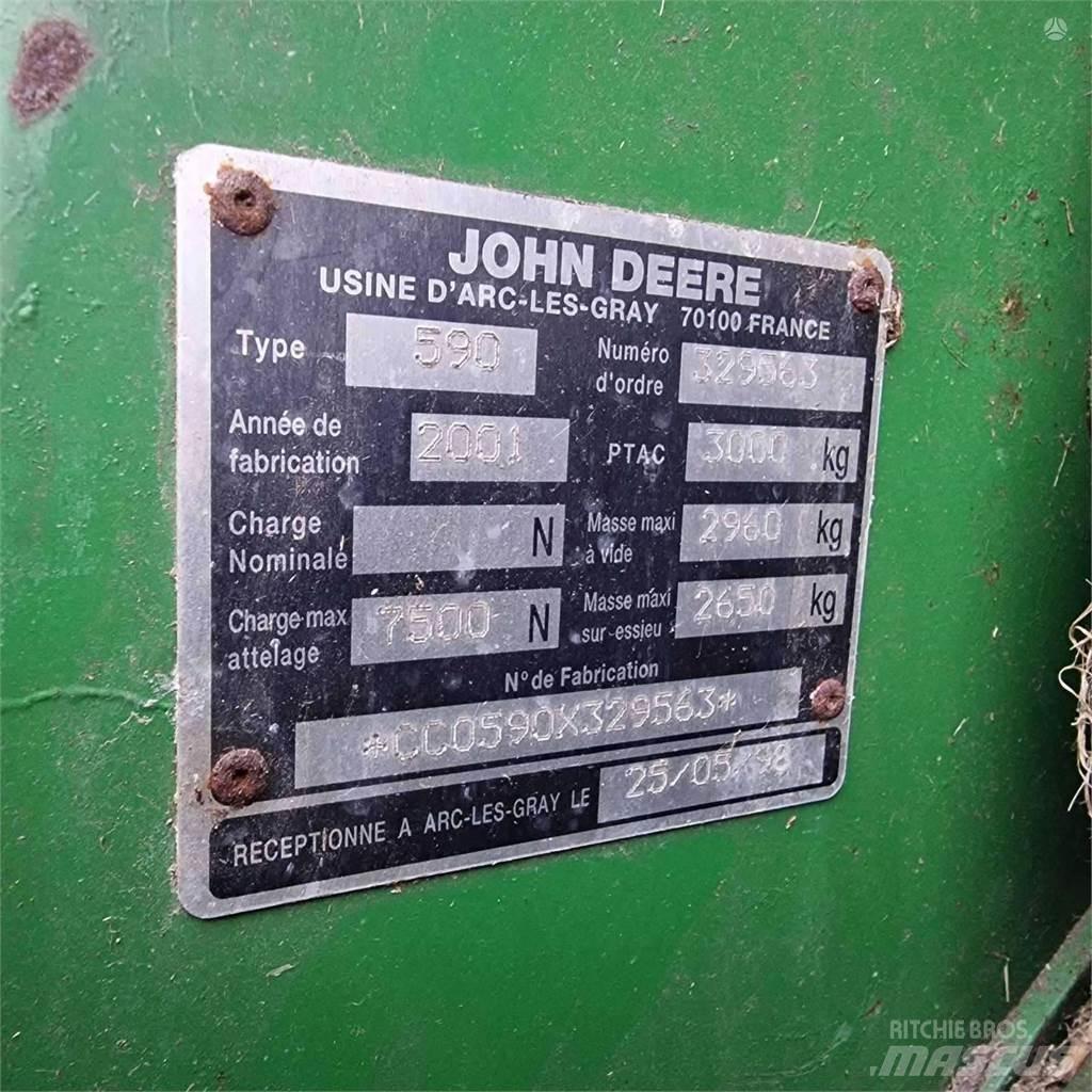 John Deere 590 Enfardadeira de rolos