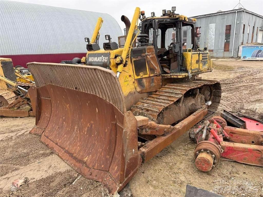 Komatsu D65WX-18 Dozers - Tratores rastos