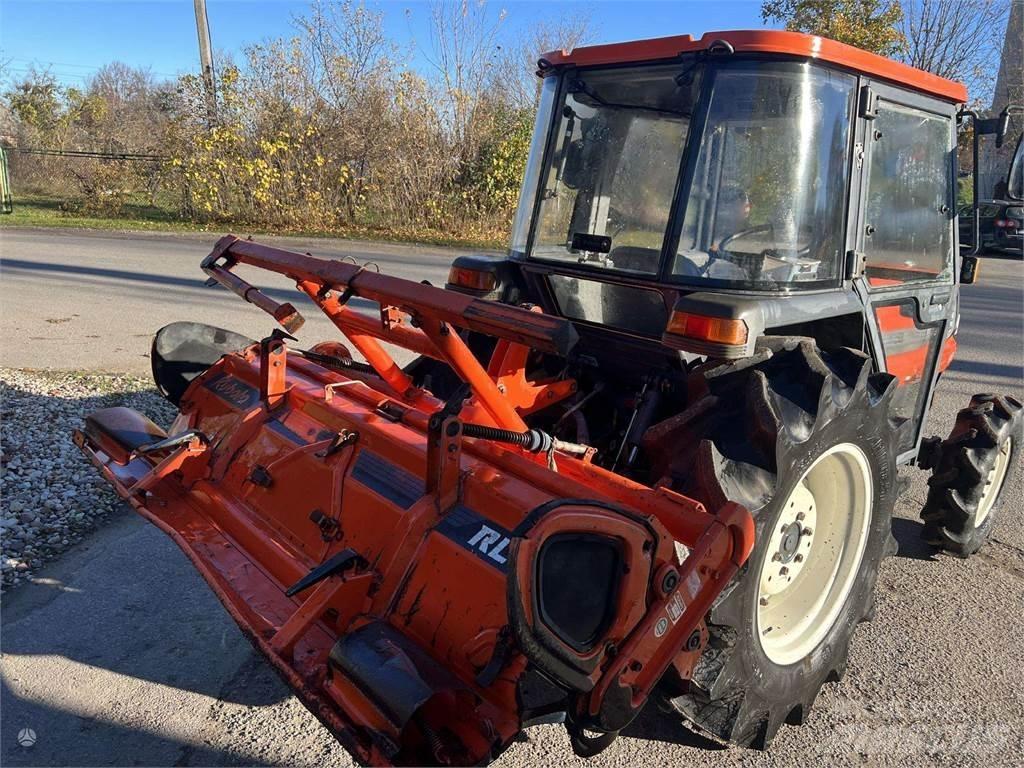 Kubota GL320 Tratores Agrícolas usados