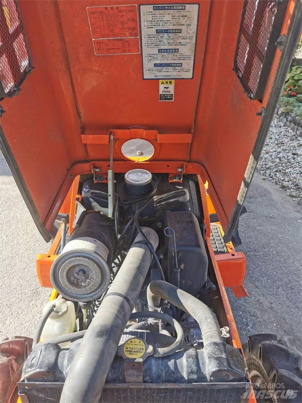 Kubota GT3 Tratores Agrícolas usados