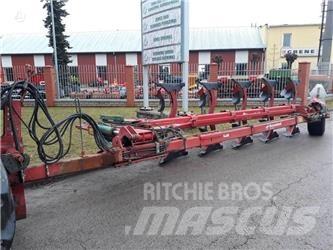 Kverneland PB 100 Charruas convencionais