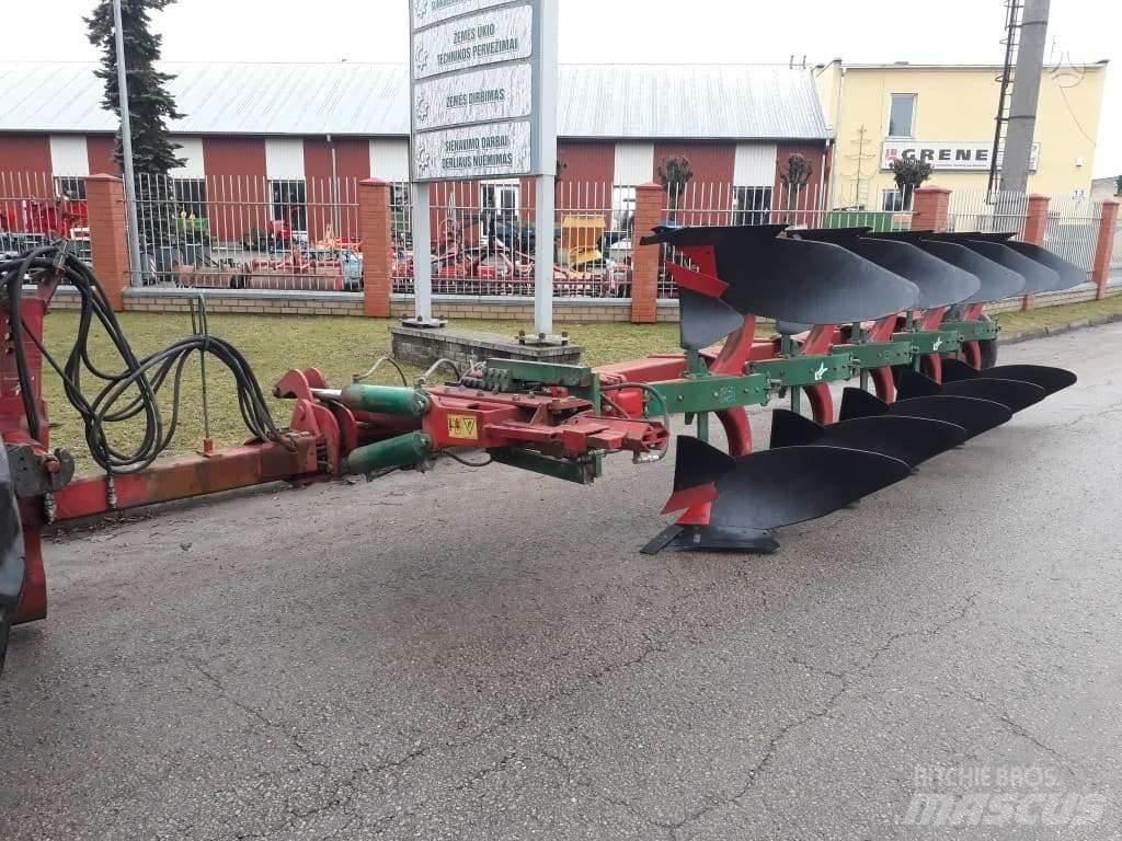 Kverneland PB 100 Charruas convencionais