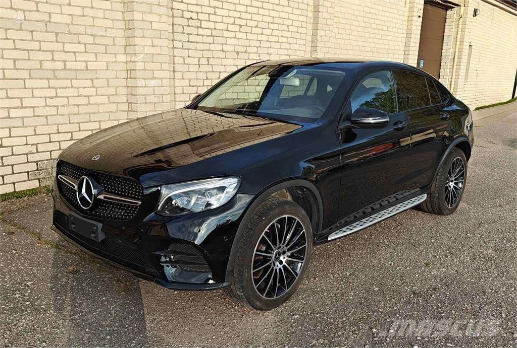 Mercedes-Benz  Carros Ligeiros