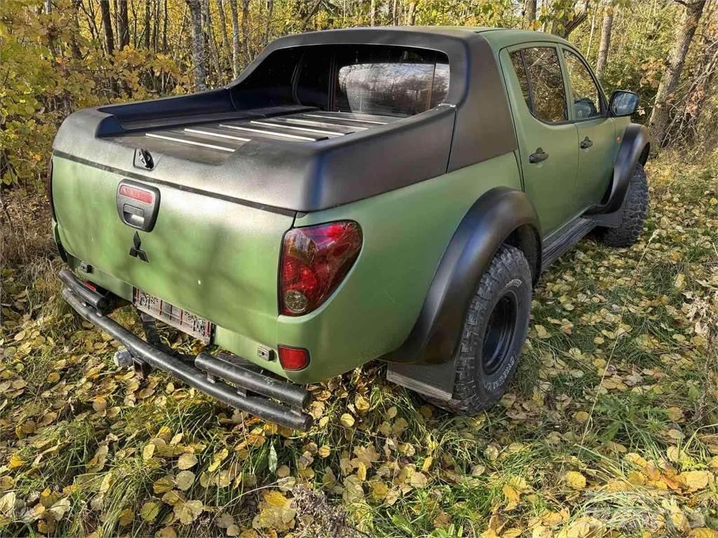 Mitsubishi  Carros Ligeiros