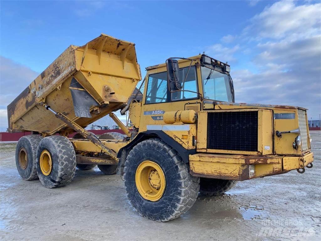 Volvo A25C , Nr.4 Camiões articulados