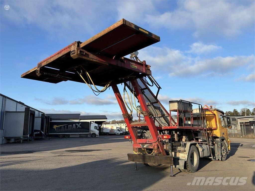Volvo FM9 260 4x2 Plataformas aéreas montadas em camião