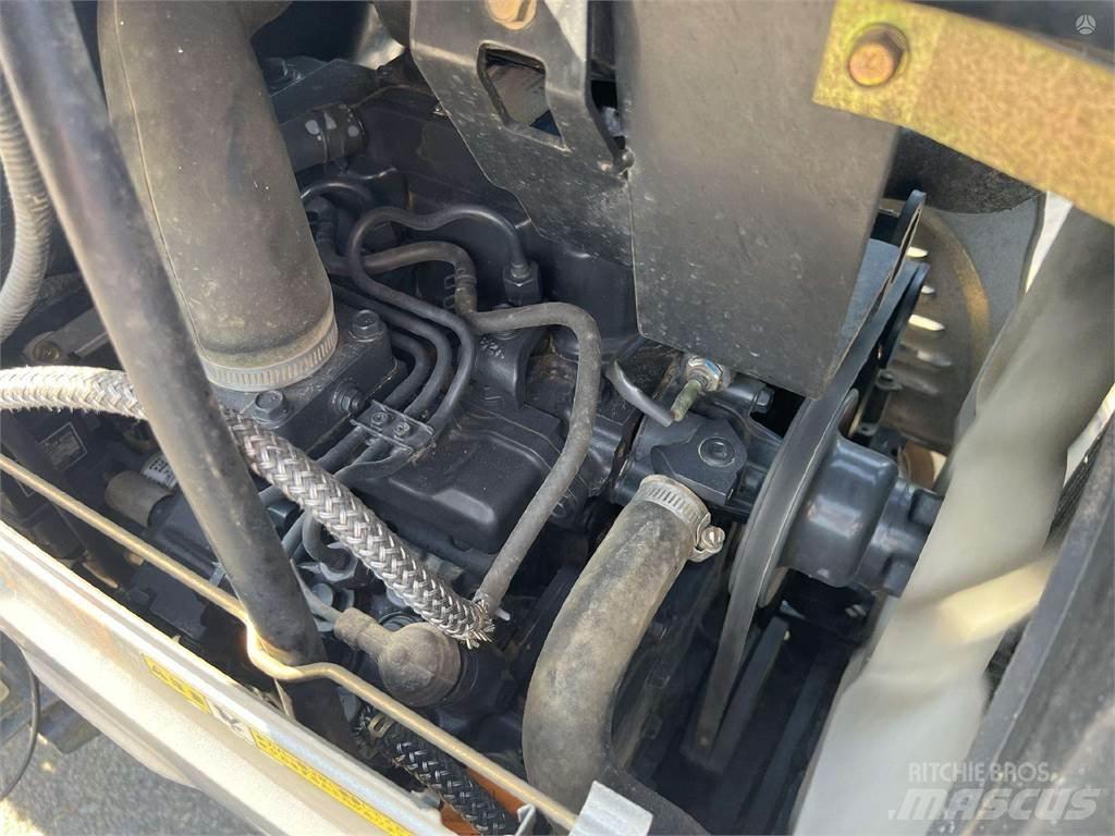 Yanmar EF 220 Tratores Agrícolas usados
