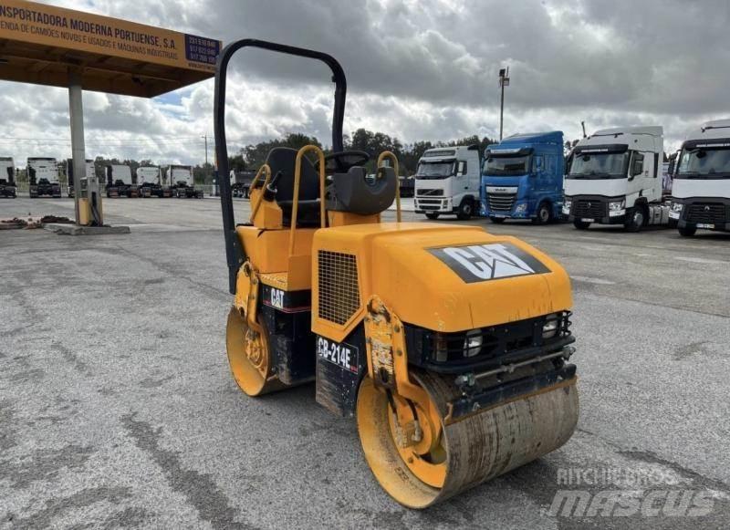 CAT CB214E Compactadores para terra