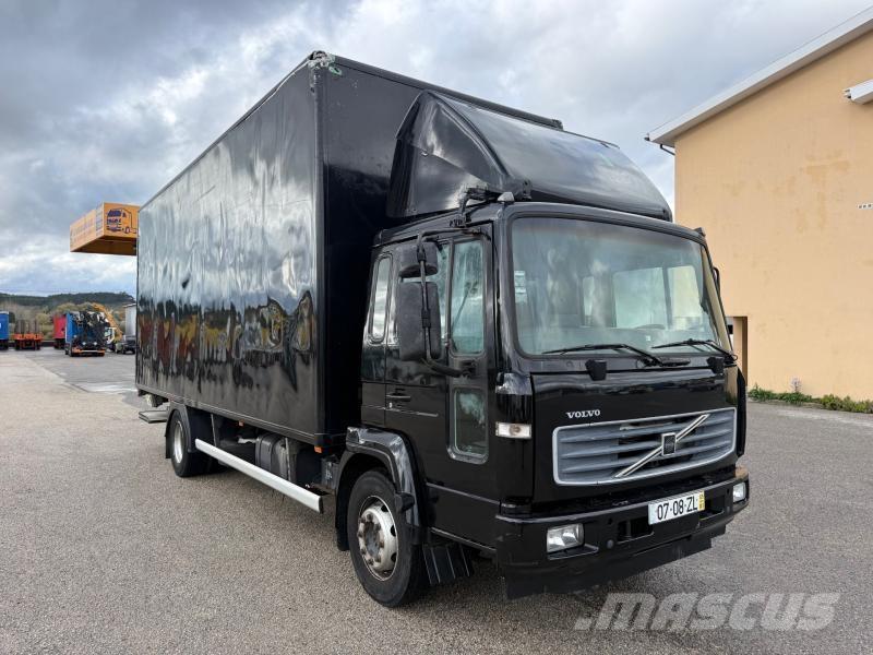 Volvo FL Camiões de caixa fechada