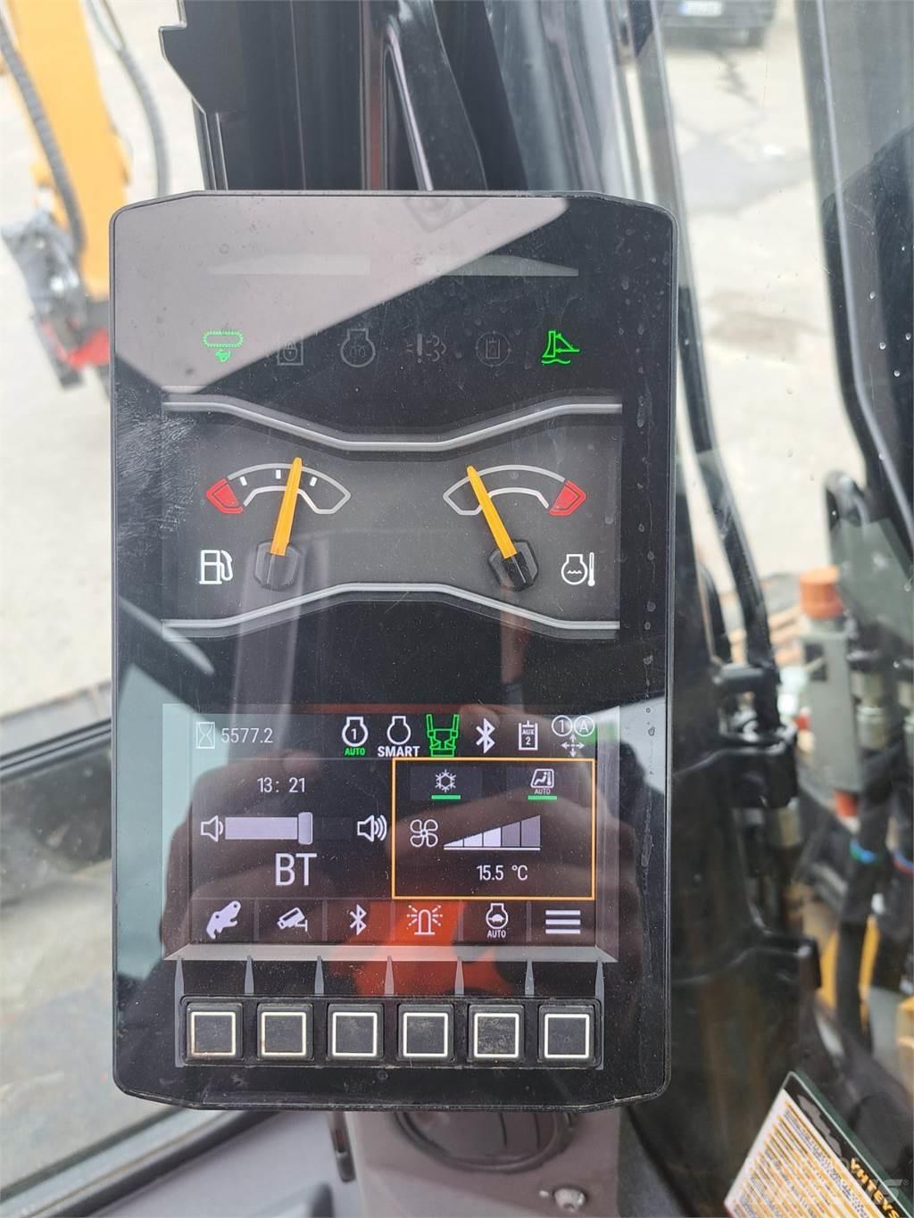 CAT 310 Mini Escavadoras <7t