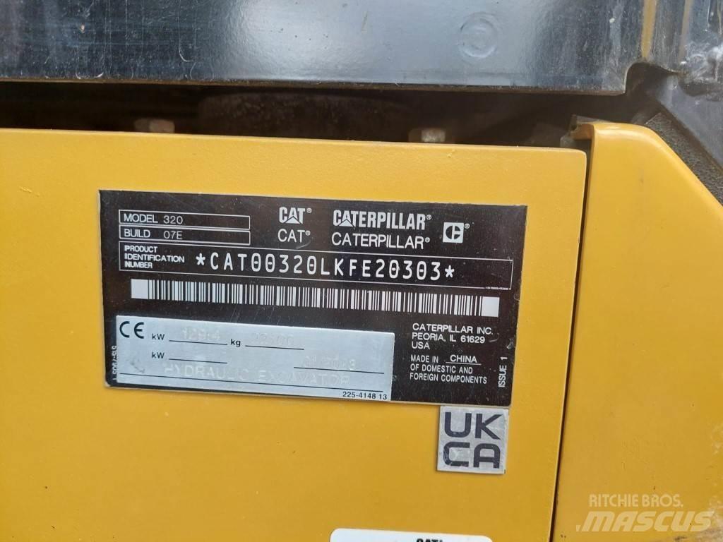 CAT 320 Escavadoras de rastos
