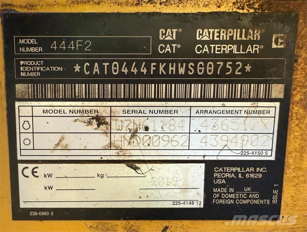 CAT 444F2 Retroescavadoras