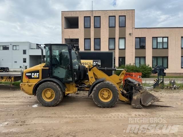 CAT 906M Pás carregadoras de rodas
