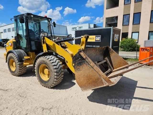 CAT 908M Pás carregadoras de rodas