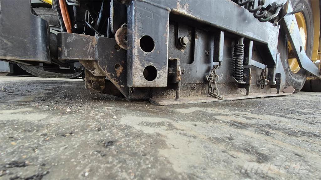 CAT AP300F Pavimentadoras de asfalto
